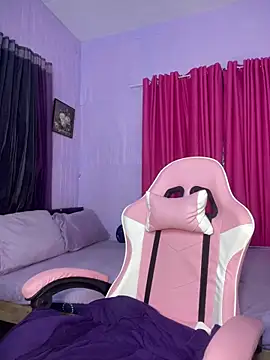 bigcock kylie1723 online show from February 16, 2026, 9:49 am