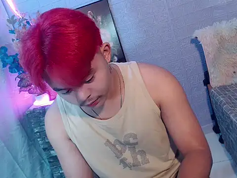 Snapshot of urguy_toshi chatting on May 19, 2026, 12:11 pm urguy toshi online show from May 19, 2026, 12:11 pm