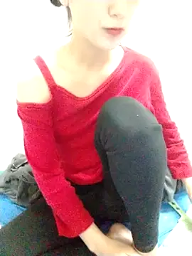 Snapshot of Kembong01 chatting on November 3, 2025, 12:46 am Kembong01 online show from November 3, 2025, 12:46 am