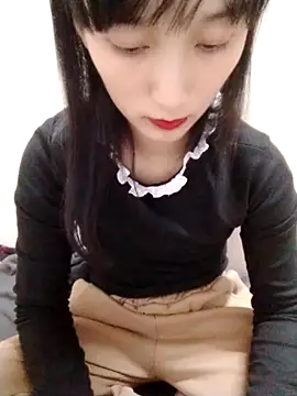 Snapshot of Kembong01 chatting on November 27, 2025, 1:35 pm Kembong01 online show from November 27, 2025, 1:35 pm