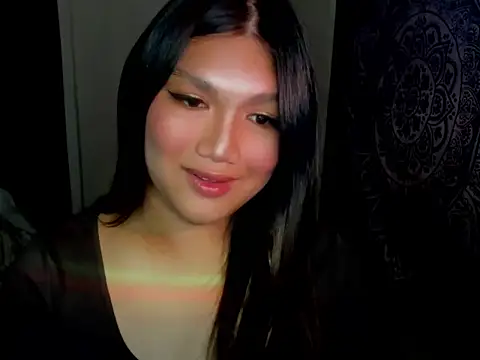 Lou heart online show from December 5, 2025, 1:09 pm