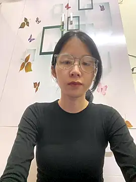 meomeo2k6 online show from November 4, 2025, 1:54 pm