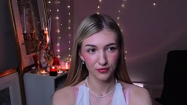 Snapshot of BeatrixGummer chatting on November 5, 2025, 8:20 pm BeatrixGummer online show from November 5, 2025, 8:20 pm