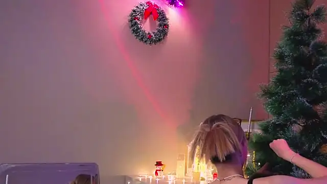 Snapshot of BeatrixGummer chatting on December 13, 2025, 8:25 pm BeatrixGummer online show from December 13, 2025, 8:25 pm