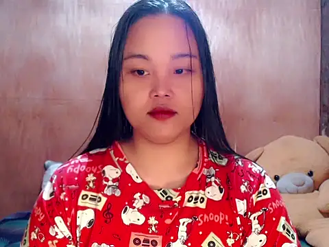  Lylia online show from March 23, 2026, 10:03 pm