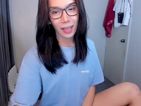 lucyshanex online show from October 11, 2025, 9:57 pm