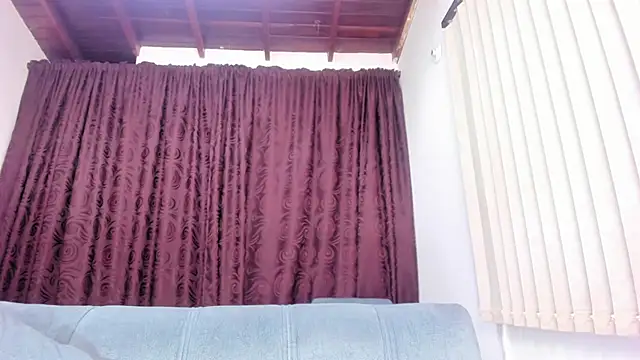 Snapshot of Dantzel_ chatting on October 28, 2025, 7:05 pm Dantzel online show from October 28, 2025, 7:05 pm