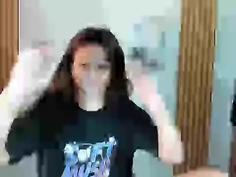 Ts morena online show from November 8, 2025, 2:50 pm