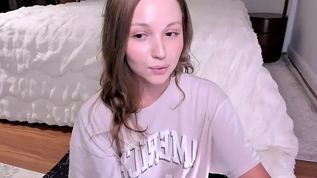 peach vibes online show from October 6, 2025, 2:42 am