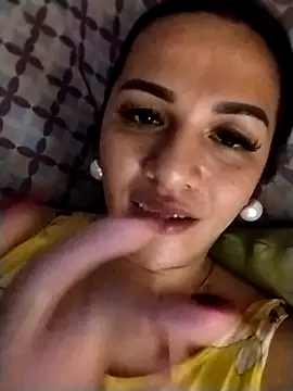 Snapshot of enoria1992 chatting on November 10, 2025, 7:02 pm enoria1992 online show from November 10, 2025, 7:02 pm