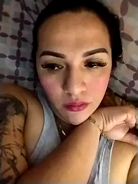 Snapshot of enoria1992 chatting on November 13, 2025, 11:58 pm enoria1992 online show from November 13, 2025, 11:58 pm