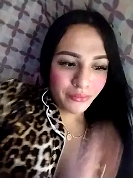 Snapshot of enoria1992 chatting on December 2, 2025, 7:42 pm enoria1992 online show from December 2, 2025, 7:42 pm