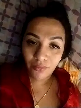 Snapshot of enoria1992 chatting on December 13, 2025, 10:04 pm enoria1992 online show from December 13, 2025, 10:04 pm