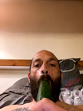 Snapshot of jackadi33 chatting on October 7, 2025, 11:02 pm jackadi33 online show from October 7, 2025, 11:02 pm