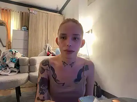 Snapshot of prettyhugelatinax44 chatting on August 9, 2026, 4:50 am prettyhugelatinax44 online show from August 9, 2026, 4:50 am