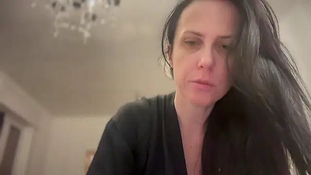 Snapshot of Lola245 chatting on November 5, 2025, 6:19 pm Lola245 online show from November 5, 2025, 6:19 pm