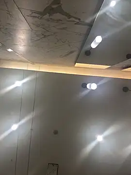 Isabella21  online show from November 7, 2025, 9:48 pm