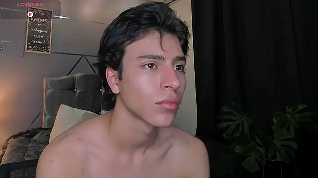 Christopher 77 online show from November 6, 2025, 3:57 pm