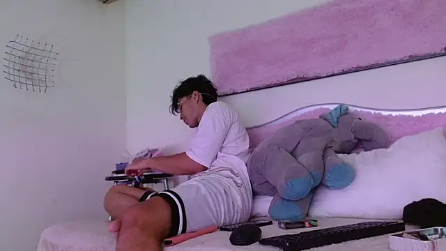 Dylann west online show from January 15, 2026, 10:13 pm