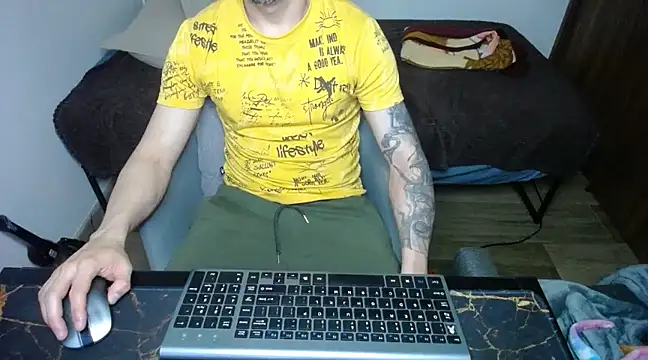 bossking017 online show from March 1, 2025, 2:26 am