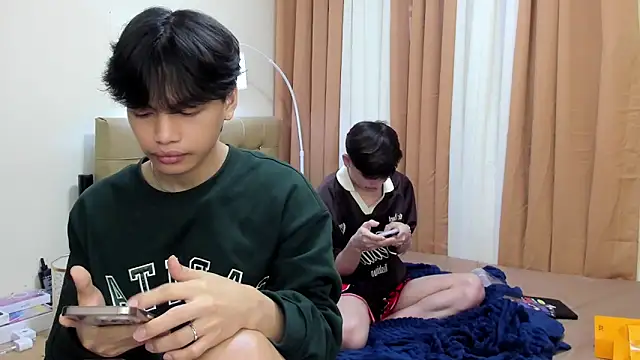 hotfreshdior online show from October 2, 2025, 11:12 pm