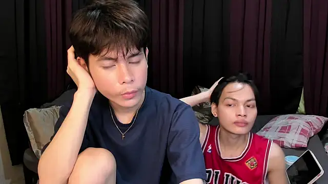 hotfreshdior online show from April 9, 2026, 4:45 pm