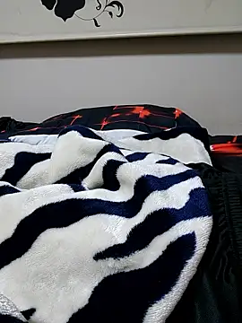 Koreanjjc online show from November 21, 2025, 4:27 pm