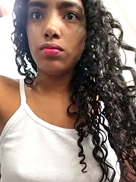 Snapshot of Cataleya_ja chatting on May 5, 2026, 12:46 pm Cataleya ja online show from May 5, 2026, 12:46 pm