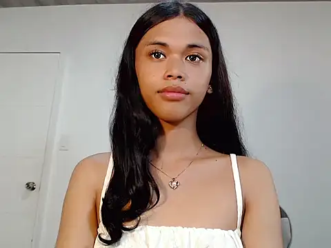 urcurlydiva online show from October 27, 2025, 7:34 am