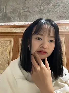 Daisy018 online show from November 5, 2025, 1:27 am