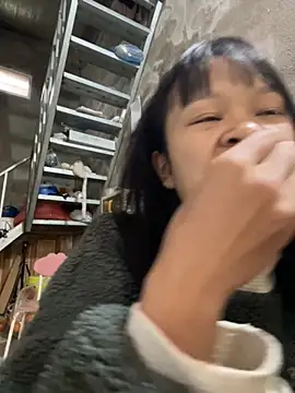 Daisy018 online show from December 4, 2025, 2:43 am