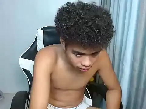 Snapshot of curlyasian_njxx chatting on April 9, 2026, 6:19 am curlyasian njxx online show from April 9, 2026, 6:19 am