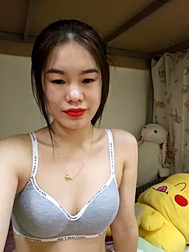 Baby-ladytits2025 online show from November 20, 2025, 4:07 pm