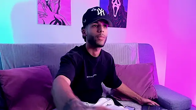 Thiagoferreti online show from July 15, 2026, 3:23 am
