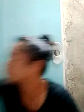 Menxie18 online show from April 3, 2026, 9:57 pm