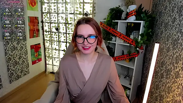 Elis Cherry online show from November 17, 2025, 2:28 am