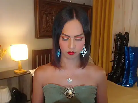 Nathalieheartt online show from October 5, 2025, 1:37 am