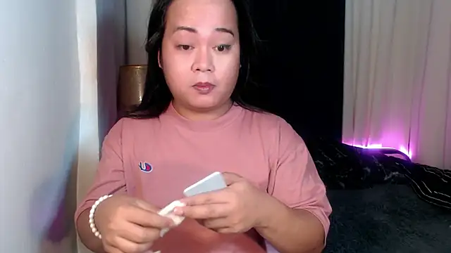 Snapshot of YourSweet-mich chatting on January 15, 2026, 6:18 am YourSweet-mich online show from January 15, 2026, 6:18 am