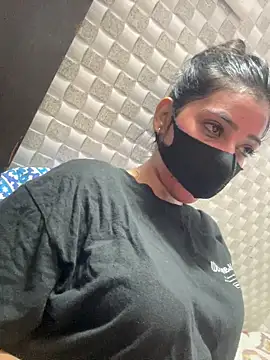 Snapshot of Hot_Jaanvi_ chatting on June 29, 2026, 4:08 am Hot Jaanvi online show from June 29, 2026, 4:08 am