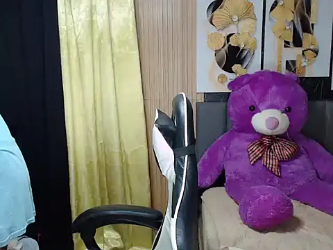 Snapshot of Raffa_ella69 chatting on November 2, 2025, 8:06 am Raffa ella69 online show from November 2, 2025, 8:06 am