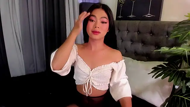 Snapshot of AsianHugecockAnna chatting on January 15, 2026, 11:04 am AsianHugecockAnna online show from January 15, 2026, 11:04 am