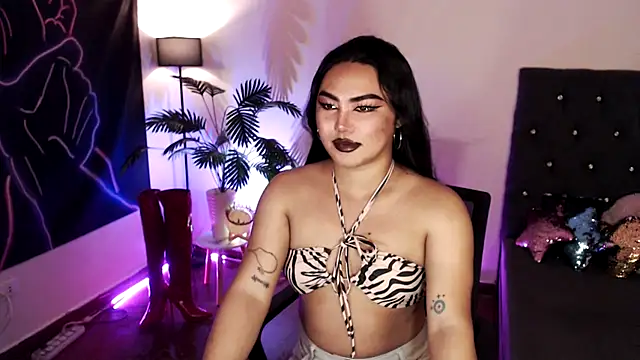 Unique Maya online show from February 26, 2026, 2:38 pm