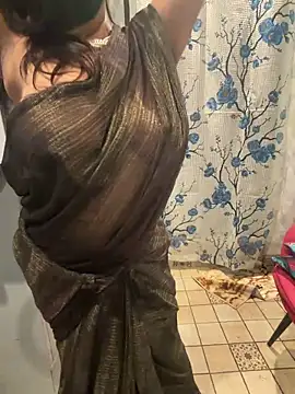 prisha944 online show from December 18, 2025, 4:46 pm