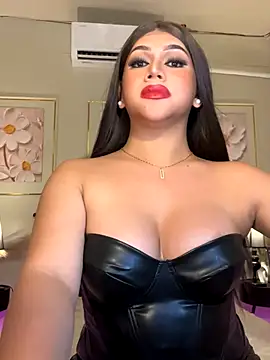 UrMajesticGODDESS online show from November 30, 2025, 8:13 pm