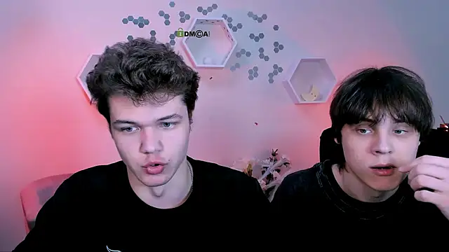 lucas long  online show from December 5, 2025, 10:24 am