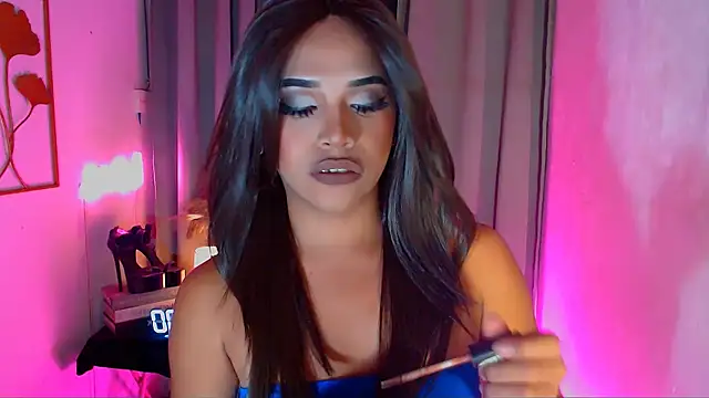 Lorainnelustts online show from February 5, 2026, 7:35 am