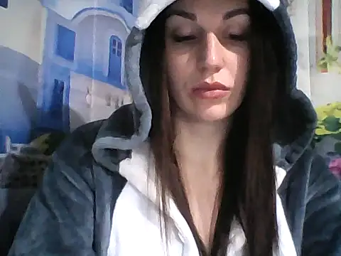 Qinini online show from February 28, 2026, 11:28 pm