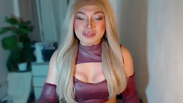 Snapshot of Samantha_Millerxxx chatting on March 26, 2026, 12:44 pm Samantha Millerxxx online show from March 26, 2026, 12:44 pm