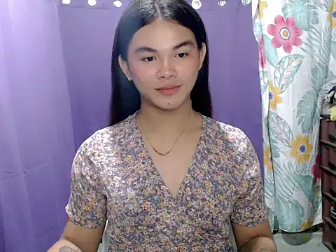 Snapshot of urgirljane chatting on May 1, 2026, 5:34 am urgirljane online show from May 1, 2026, 5:34 am