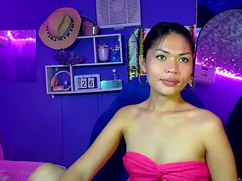 urgirljane online show from June 26, 2026, 7:07 pm